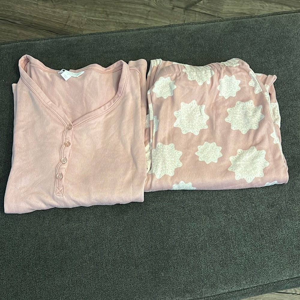 Charter club women’s long sleeve pajamas size small